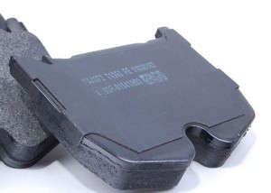 Колодки тормозные дисковые A0034207120 MERCEDES BENZ