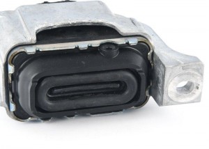 Подушка двигателя 22 11 6 778 645 BMW