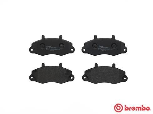 Комплект тормозных колодок, диско P24032 BREMBO