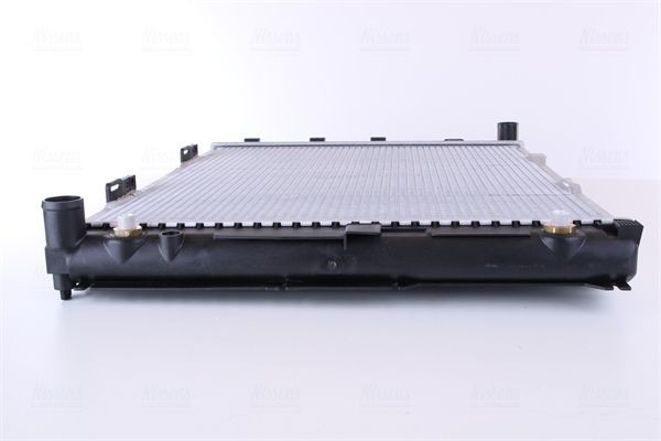 Радиатор, охлаждение двигател 62695A NISSENS