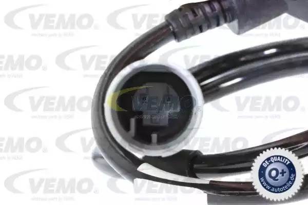 Датчик, частота вращения колеса V20-72-0481 VEMO