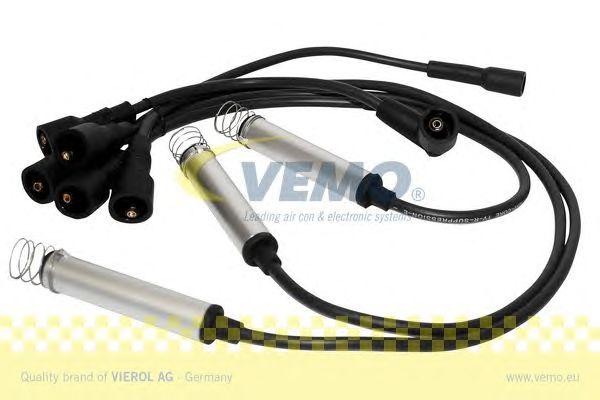 Ккомплект проводов зажигания V40-70-0021 VEMO