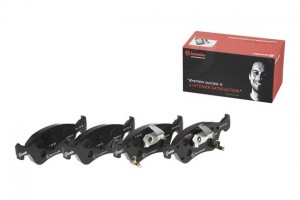 Комплект тормозных колодок, диско P83041 BREMBO