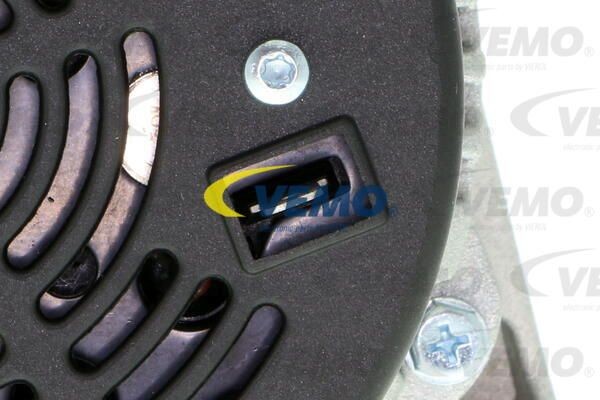 Генератор V30-13-40180 VEMO