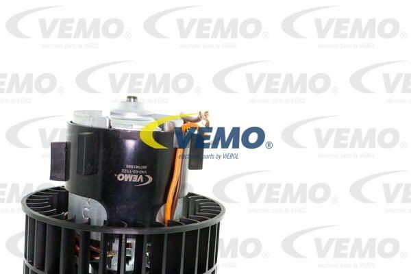 вентилятор салона V40-03-1122 VEMO