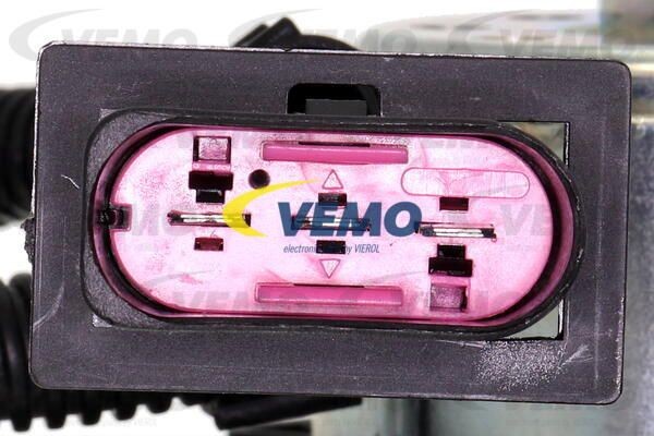 Радиатор, охлаждение двигател V15-60-5029 VEMO