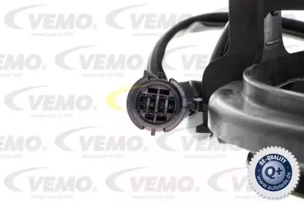 Вентилятор, охлаждение двигателя V15-01-1835-1 VEMO