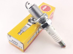 Свеча зажигания ZFR6F11 NGK NTK