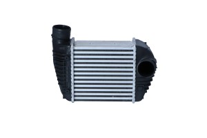 Интеркулер 30772 NRF