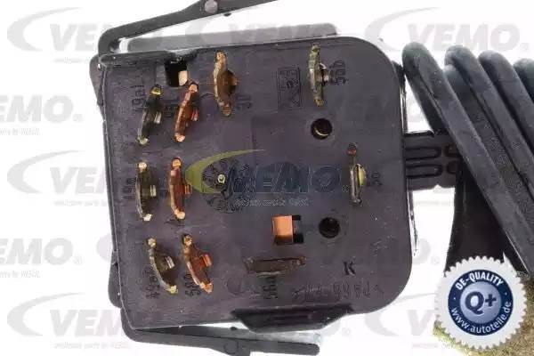 Выключатель на колонке рулевого управления V40-80-2429 VEMO