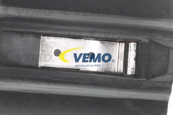 Крышка распределителя зажигания V10-70-0031 VEMO