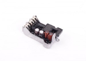 Регулятор скорости электромотора отопителя салона A 230 821 63 51 MERCEDES BENZ