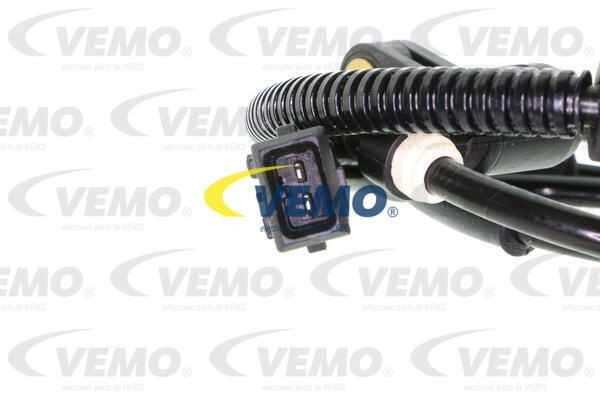 Датчик, частота вращения колеса V22-72-0034 VEMO
