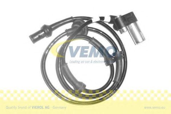 Датчик, частота вращения колеса V50-72-0008 VEMO
