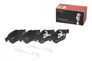 Комплект тормозных колодок, диско P68032 BREMBO