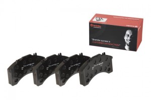 Комплект тормозных колодок, диско P A6 015 BREMBO