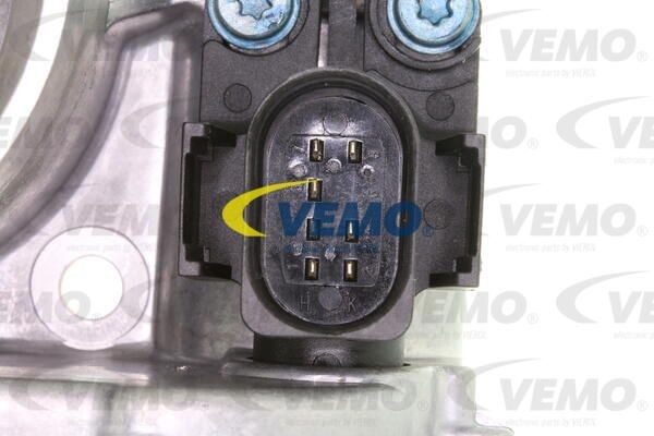 Патрубок дроссельной заслонки V10-81-0019 VEMO