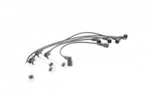 Ккомплект проводов зажигания V40-70-0022 VEMO