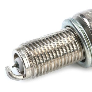 Свеча зажигания IU27D DENSO