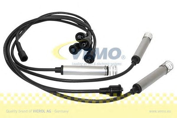 Ккомплект проводов зажигания V40700036 VEMO