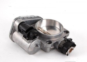 Патрубок дроссельной заслонки A 113 141 00 25 MERCEDES BENZ