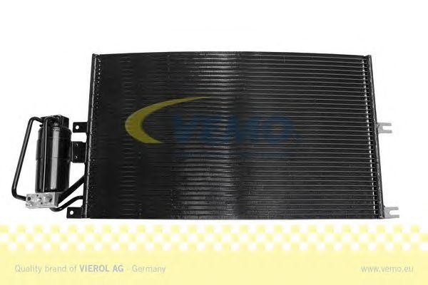 Конденсатор, кондиционер V40-62-0008 VEMO