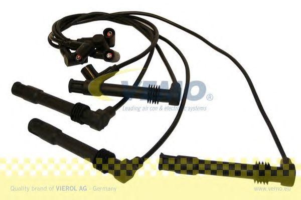 Ккомплект проводов зажигания V10-70-0015 VEMO