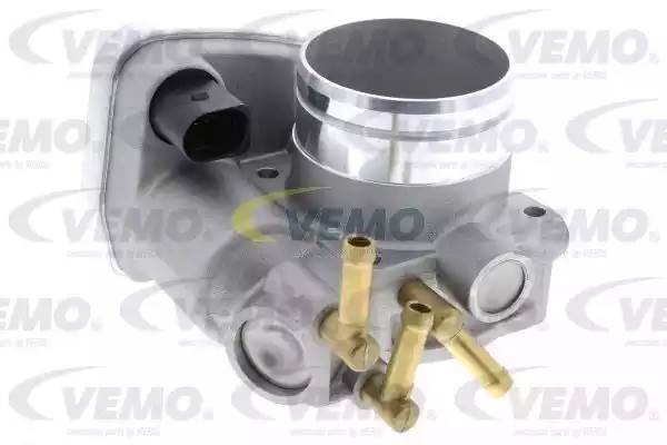 Патрубок дроссельной заслонки V10-81-0004 VEMO