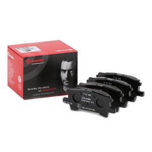 Комплект тормозных колодок, диско P83068 BREMBO