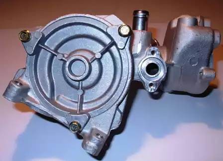 Водяной насос 980437 GK