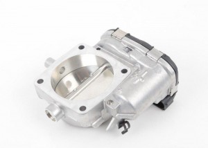 Патрубок дроссельной заслонки A 113 141 01 25 MERCEDES BENZ