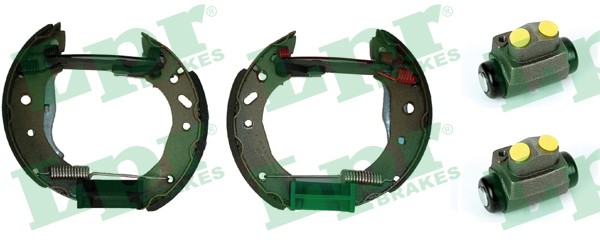 Комплект тормозных колодок OEK410 LPR