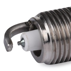 Свеча зажигания PTJ16R15 DENSO