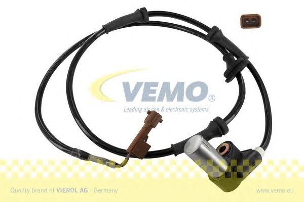 Датчик, частота вращения колеса V50-72-0007 VEMO