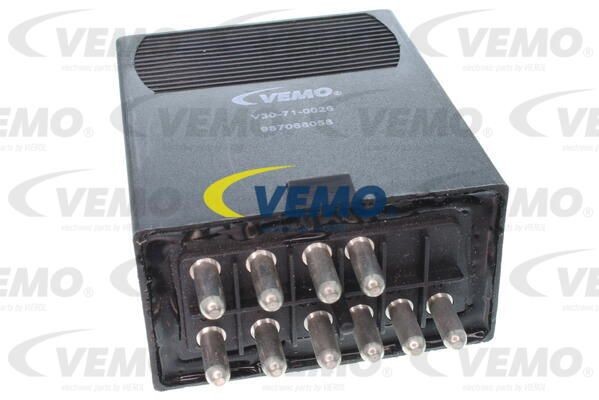 Реле, топливный насос V30-71-0026 VEMO
