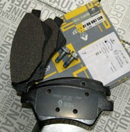 Колодки тормозные дисковые 410608713R RENAULT