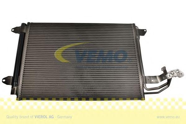 Конденсатор, кондиционер V15-62-1017 VEMO