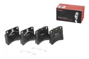 Комплект тормозных колодок, диско P85027 BREMBO