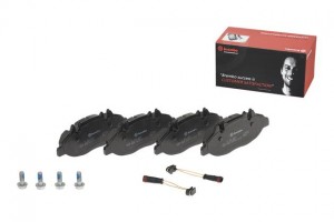 Комплект тормозных колодок, диско P50050 BREMBO