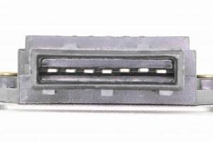 Коммутатор, система зажигания V10-70-0048 VEMO