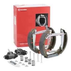 Комплект тормозных колодок K 85 010 BREMBO