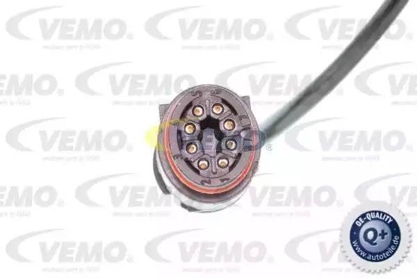 Патрубок дроссельной заслонки V30770136 VEMO