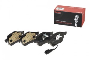 Комплект тормозных колодок, диско P85045 BREMBO