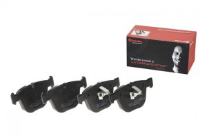 Комплект тормозных колодок, диско P06026 BREMBO
