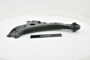 Рычаг подвески 0124-MCV30LH FEBEST