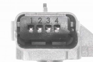 Радиатор, охлаждение двигател V15-60-5014 VEMO