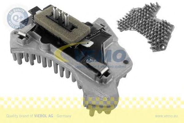 Блок управления отопителем V30-79-0002 VEMO