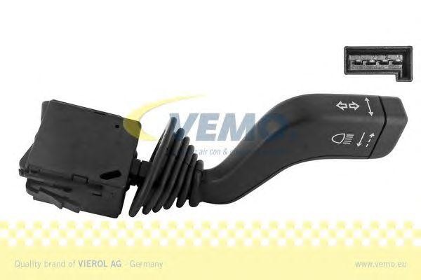 Выключатель на колонке рулевого управления V40-80-2426 VEMO