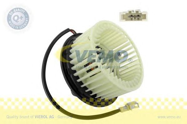 вентилятор салона V15031882 VEMO