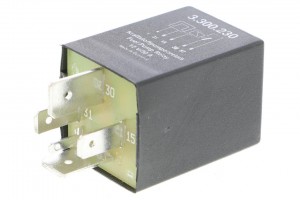 Реле, топливный насос V15-71-0014 VEMO
